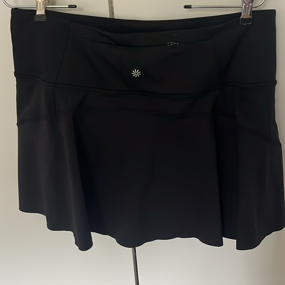 Athleta ace tennis skort black, size large - Picture 3 of 6